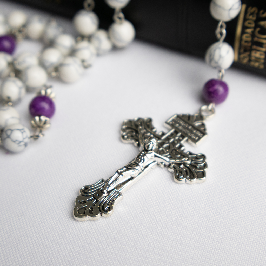 Cruz metálica del Rosario Católico Mater Dolorosa de Holycrvx
