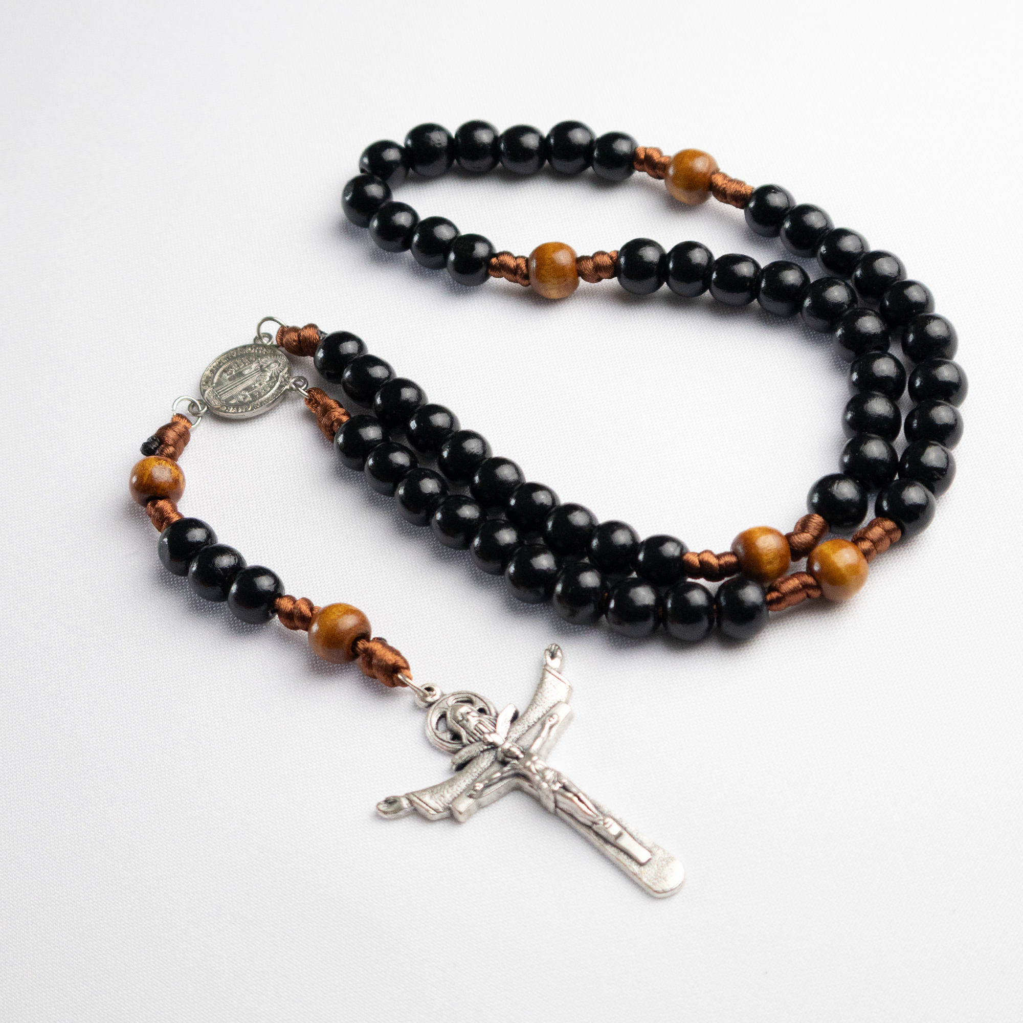 Rosario católico Miles Christi de Holycrvx con cuentas de madera y Medalla de San Benito